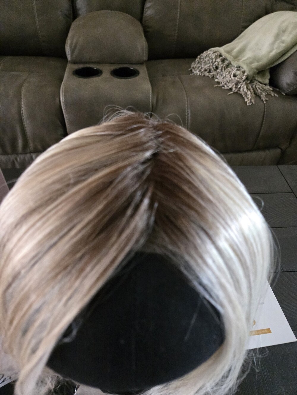 (NWT) Ellen Wille Drive Wig - Pearl Blonde Rooted - Petite-Average - Picture 9 of 16
